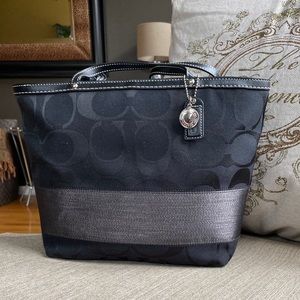 COACH Signature Stripe Shoulder bag J0688-10124